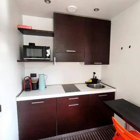 Exclusive And Unobtainable Big Terrace In Milano Downtown With Ac, Wifi, Subway M1 And M2 In Shopping Area Apartment Exterior photo