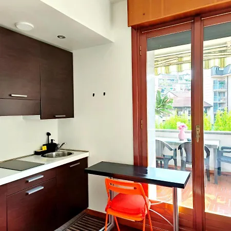Exclusive And Unobtainable Big Terrace In Milano Downtown With Ac, Wifi, Subway M1 And M2 In Shopping Area Apartment Exterior photo