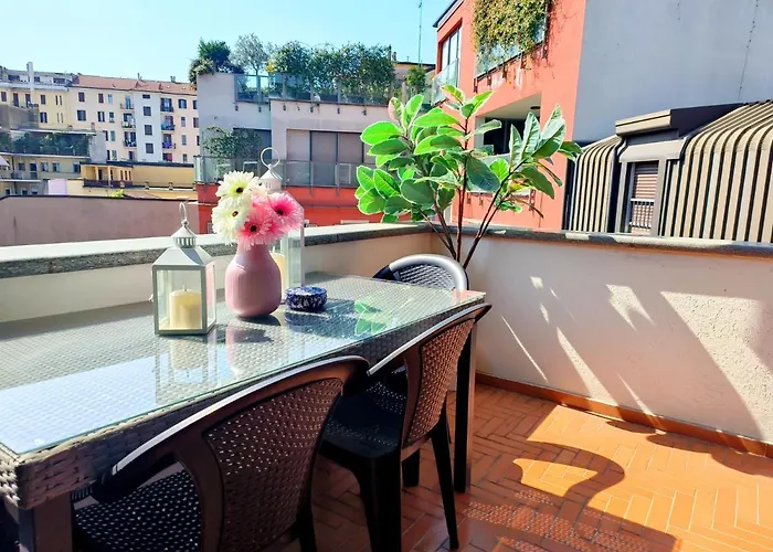 Exclusive And Unobtainable Big Terrace In Milano Downtown With Ac, Wifi, Subway M1 And M2 In Shopping Area